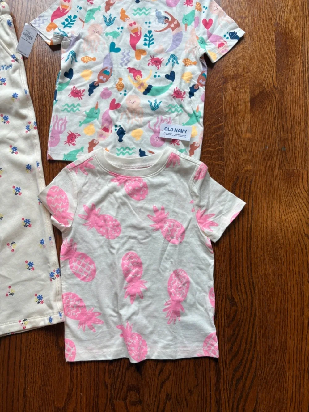 New with tag gap and old navy girls hoodie and fleece bundle with t shirts